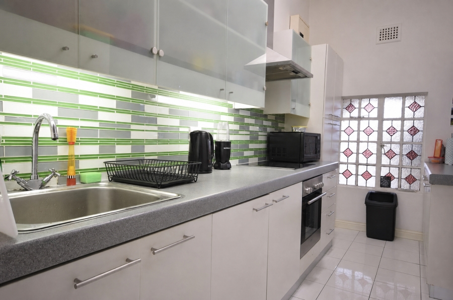 2 Bedroom Property for Sale in Sea Point Western Cape